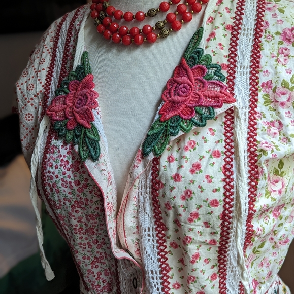 VTG CECILIA PRADO GORGEOUS BLOUSE XL (run smaller) - Picture 4 of 12